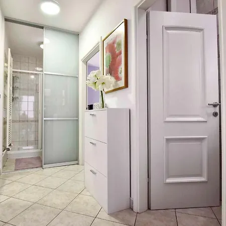 In - Istrien 40311 Apartment *