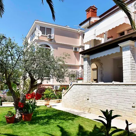 In - Istrien 40311 Apartment Porec
